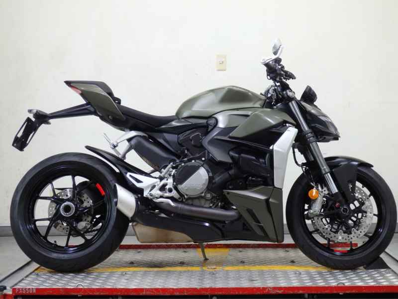 Ducati Streetfighter V2 2023
