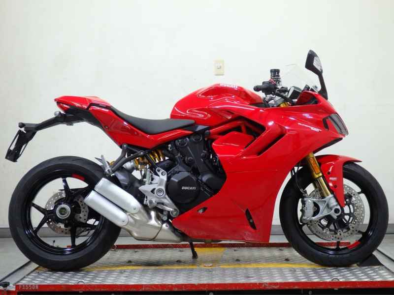 Ducati Supersport 950 2021