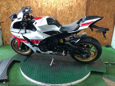 Yamaha YZF-R1 2023