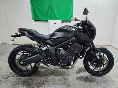 Honda CB650R 2023