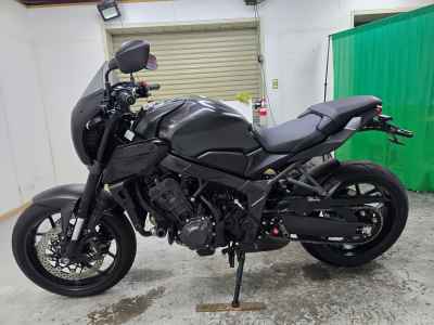 Honda CB650R 2023