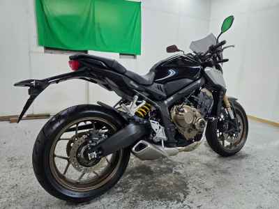 Honda CB650R 2019