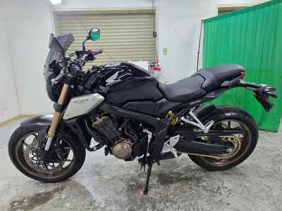 Honda CB650R 2019