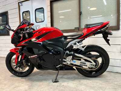 Honda CBR600RR 2011