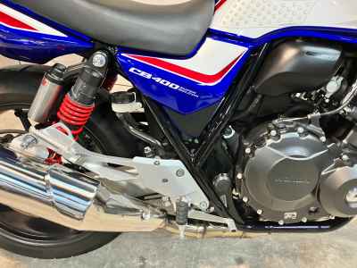 Honda CB400 Super Boldor 2021