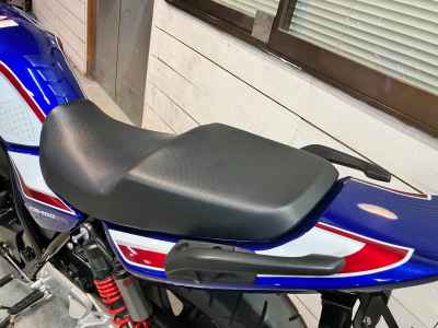 Honda CB400 Super Boldor 2021