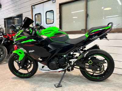 Kawasaki Ninja 400 2022