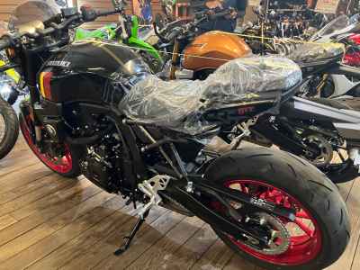 Suzuki GSX-8TT 2026