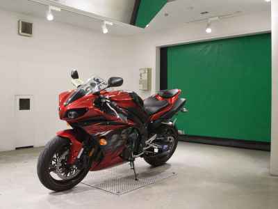 Yamaha YZF-R1 2013