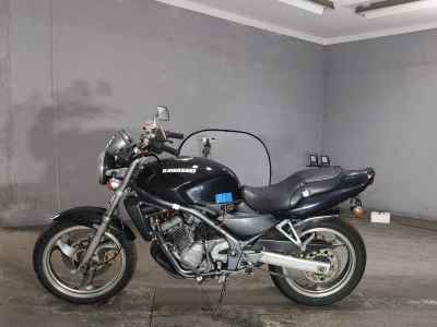 Kawasaki Balius ZR250