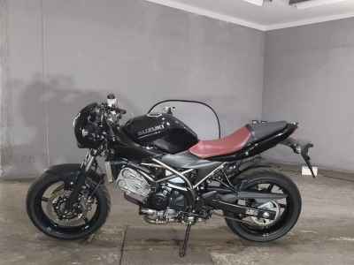 Suzuki SV650X 2023