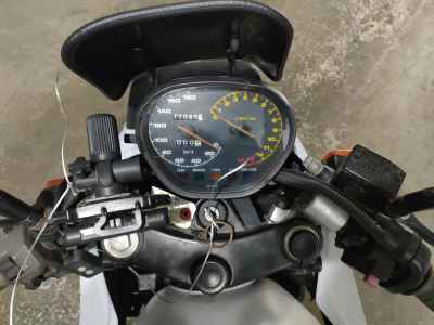 Suzuki GSX250S Katana