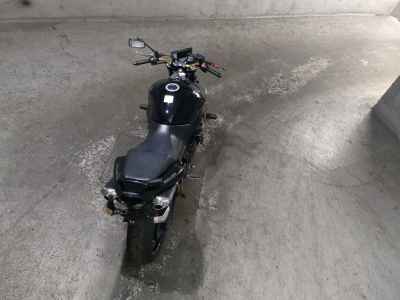 Suzuki GSR400 2012
