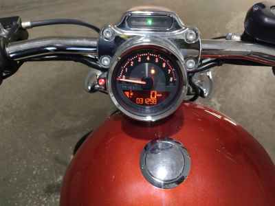 Harley-Davidson Sportster Custom XL1200C 2013