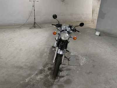 Yamaha SR400 2021