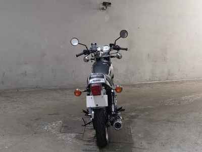 Yamaha SR400 2021