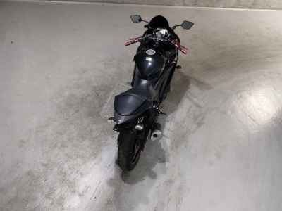 Yamaha YZF-R25