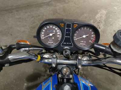 Suzuki GS550E