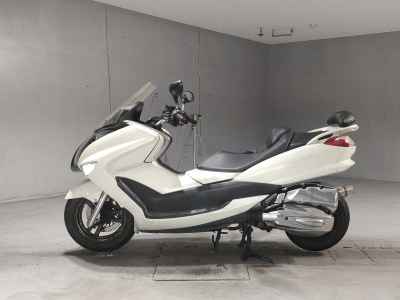 Yamaha Majesty 250