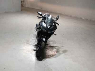 Yamaha YZF-R25 2015