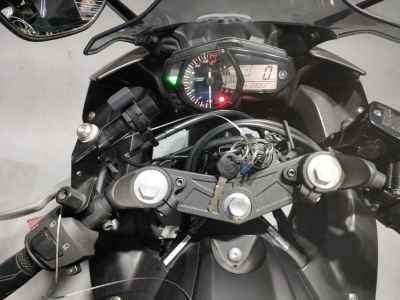 Yamaha YZF-R25 2015