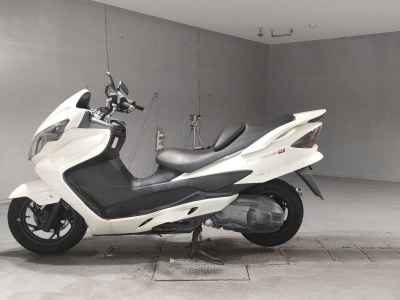 Suzuki Skywave 250M