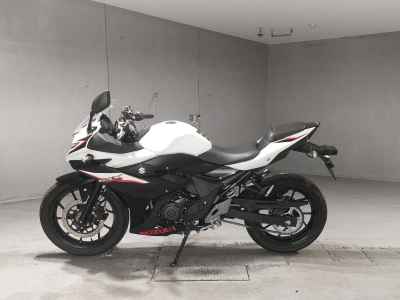 Suzuki GSX250R