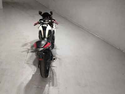 Yamaha YZF-R25 2016