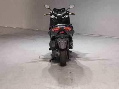 Yamaha XMAX 250