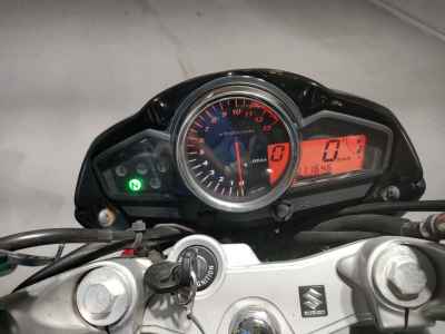 Suzuki GSR250
