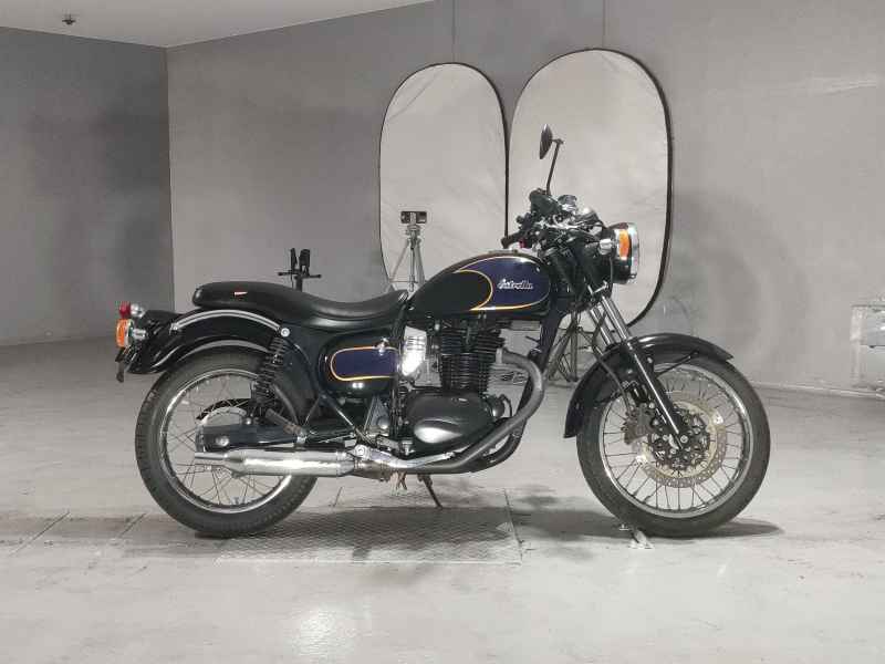 Kawasaki Estrella