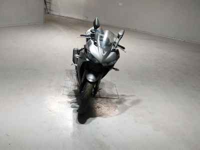 Yamaha YZF-R3 2016