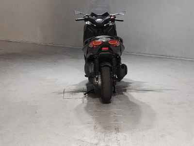 Yamaha XMAX 250