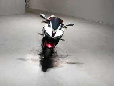 Yamaha YZF-R25