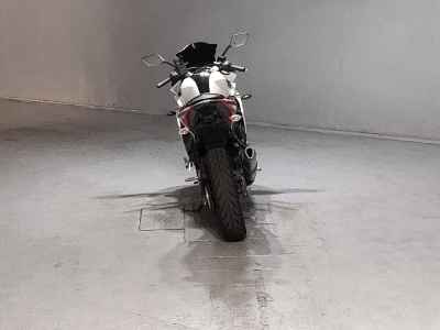 Yamaha YZF-R25