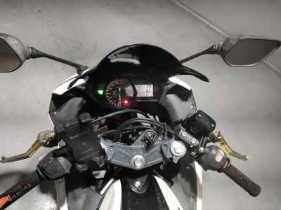Yamaha YZF-R25