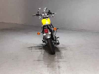 Yamaha SR400