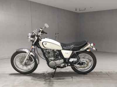 Yamaha SR400 2013