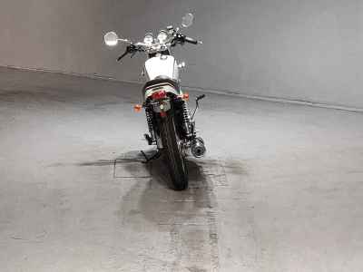 Yamaha SR400 2013