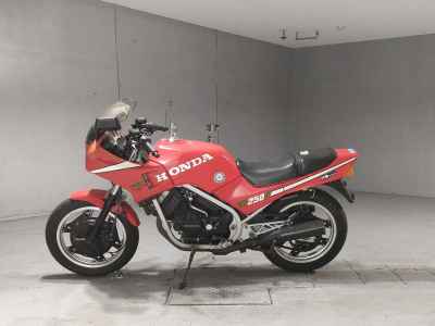 Honda VT250F Xelvis