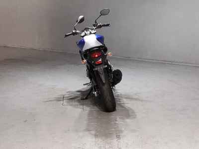 Suzuki Gladius SFV400 2016