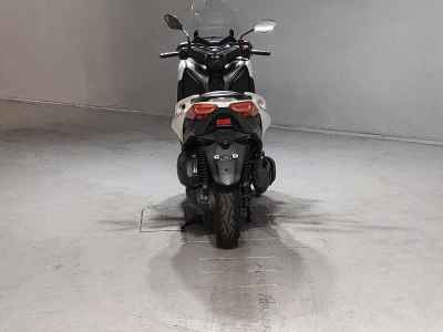 Yamaha XMAX 250