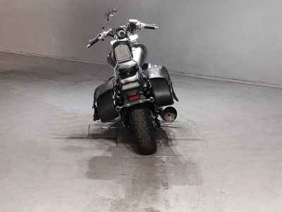 Suzuki Boulevard 400