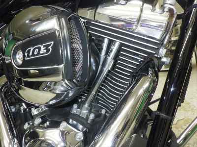 Harley-Davidson Road King FLHRC1690 2014