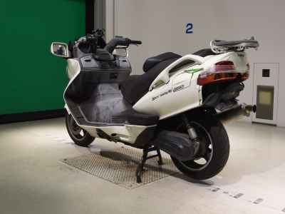 Suzuki Skywave 650LX 2011