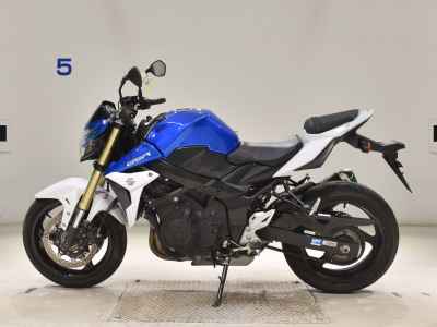 Suzuki GSR750 2013