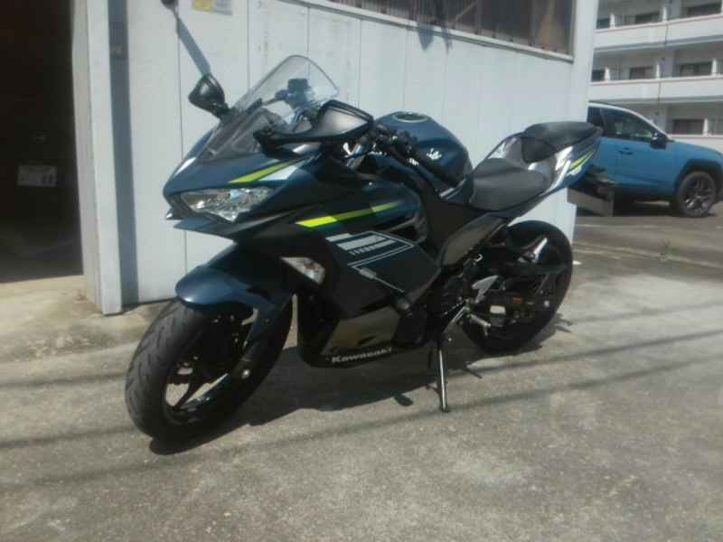 Kawasaki Ninja 400 2021