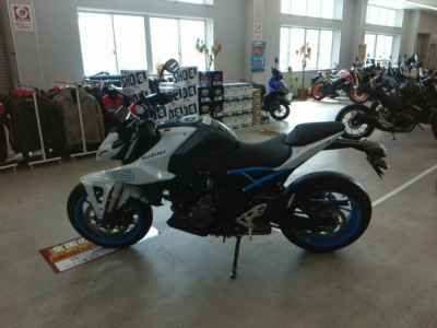 Suzuki GSX-8S 2023