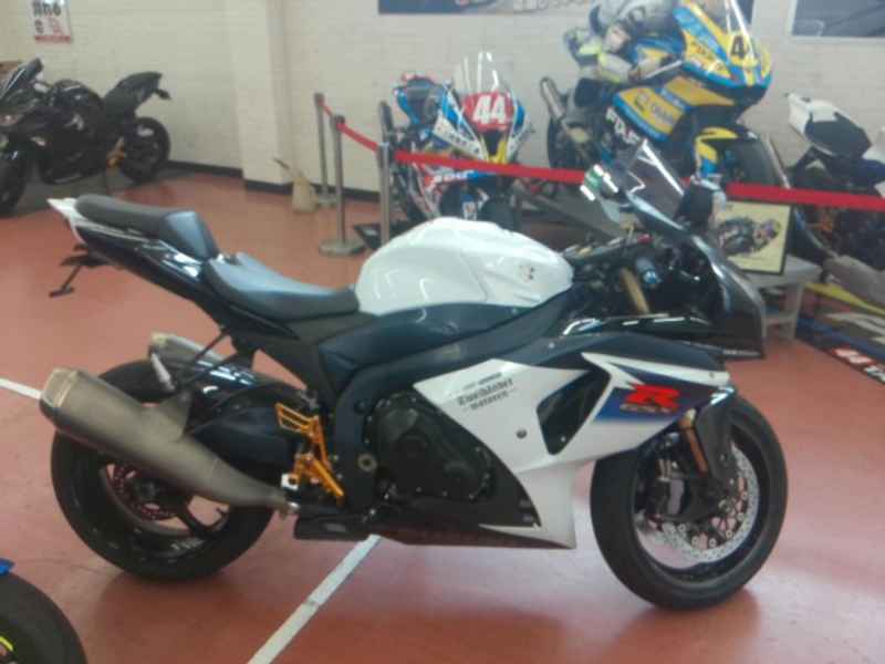 Suzuki GSX-R1000 2011