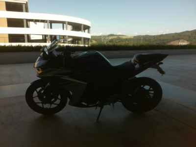 Yamaha YZF-R25 2015